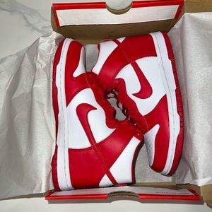 DUNK HIGH GS 'CHAMPIONSHIP RED'